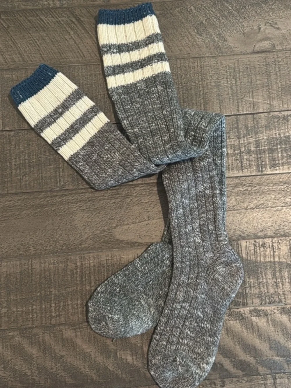 URBAN OUTFITTERS Thigh Over the Knee Marled Gray Blue Ivory Stripe Socks NWOT M