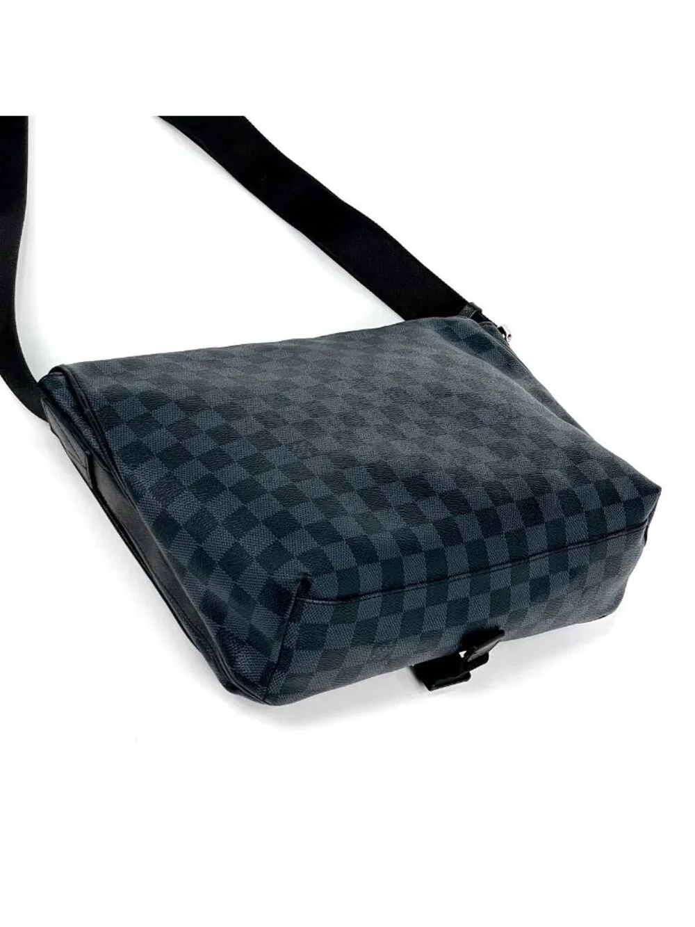 Louis Vuitton this authentic