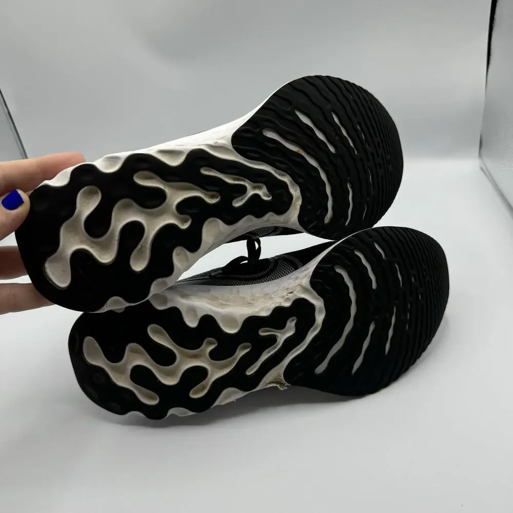 Nike good black