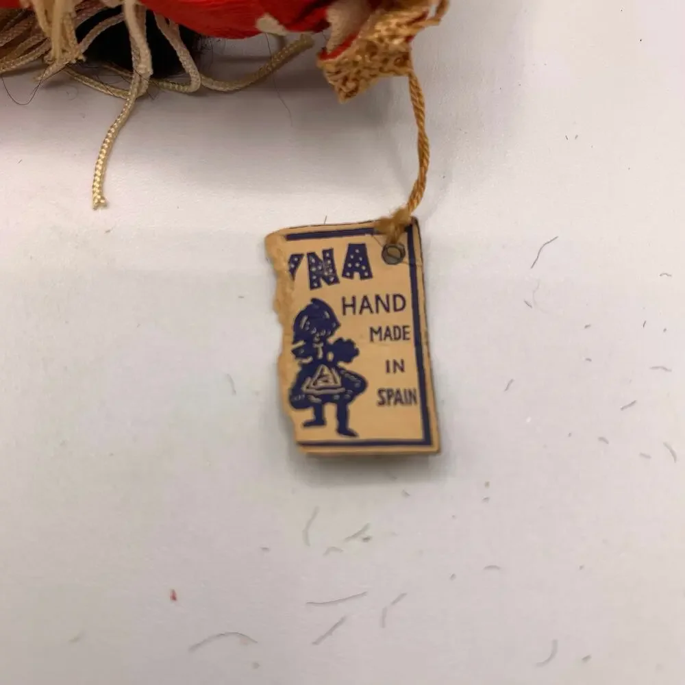 Layna classic hand tag