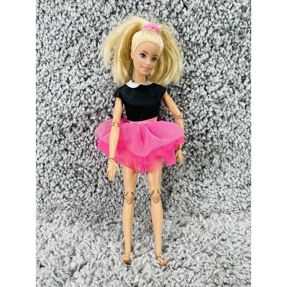 Barbie Made to Move Hybrid Joints Doll Black And Pink Dress 2016 Mattel Toy