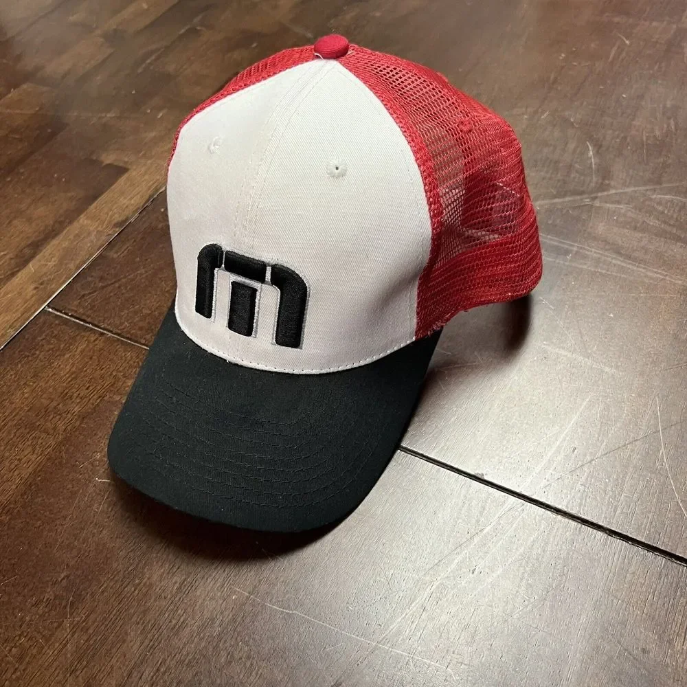 TRAVIS MATHEW Trucker Hat One Size Fits All Red White‎ Black Golf Hat Breathable