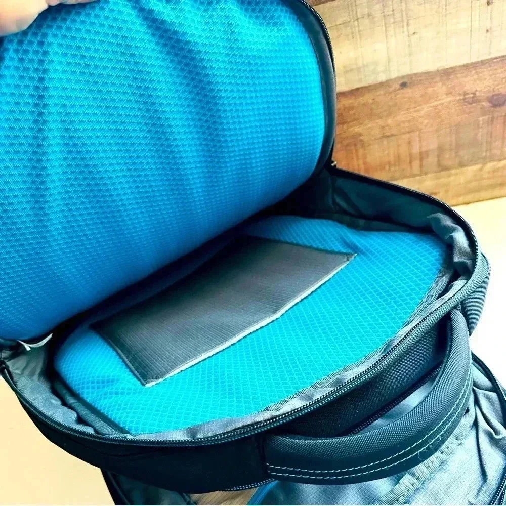 NWOT Mobile Edge Alienware Vindicator 2.0 Backpack for 15.6