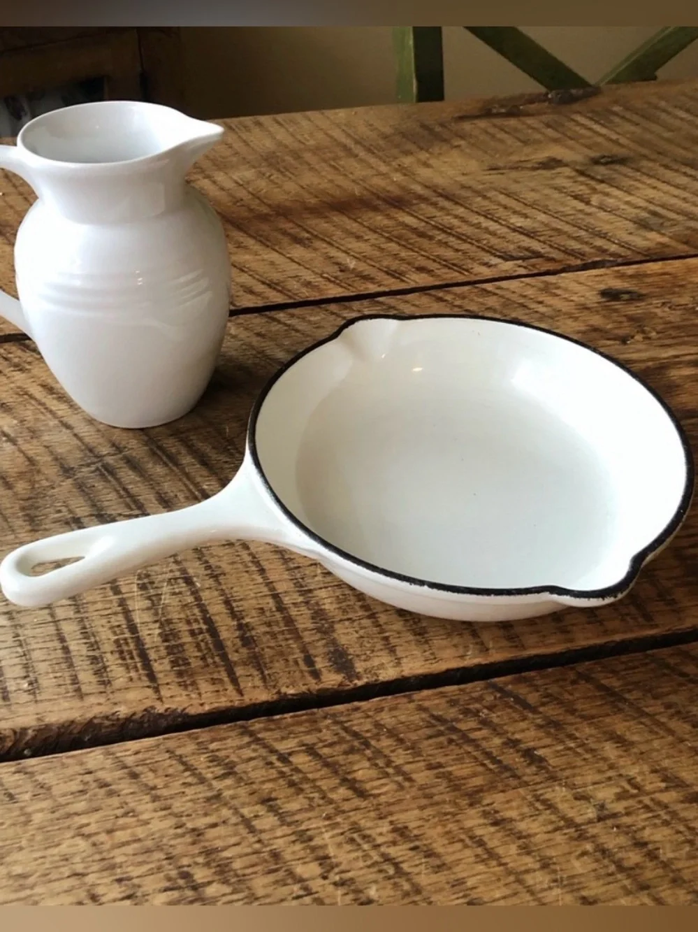 LE CREUSET COUSANCES ENAMEL SKILLET