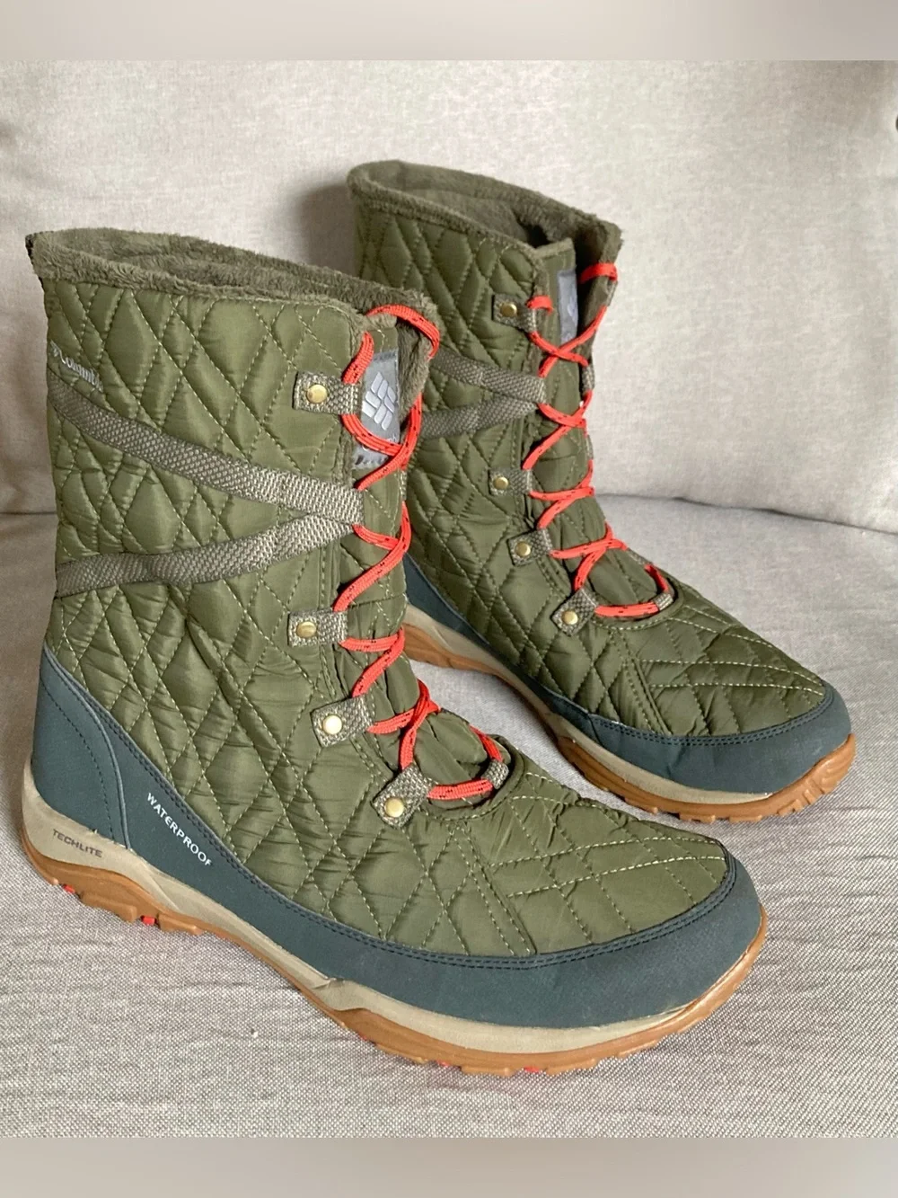 Columbia Clayton Cliffs Mid Omni-Heat Waterproof Winter Snow Boots Wmns 10