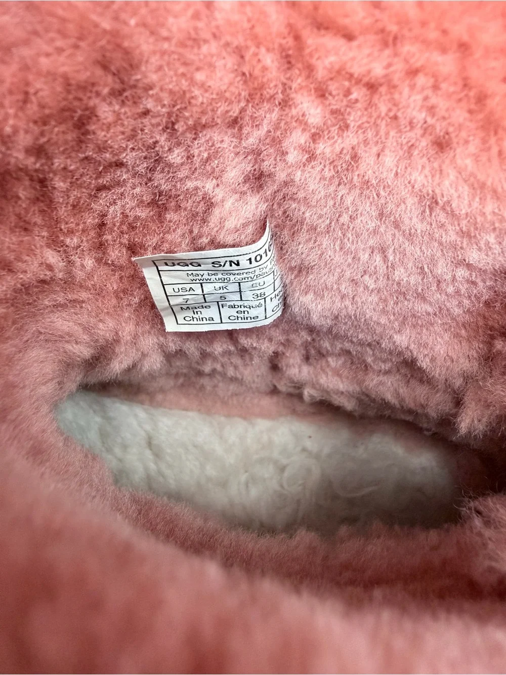 UGG mini bailey bow II salmon pink size 7