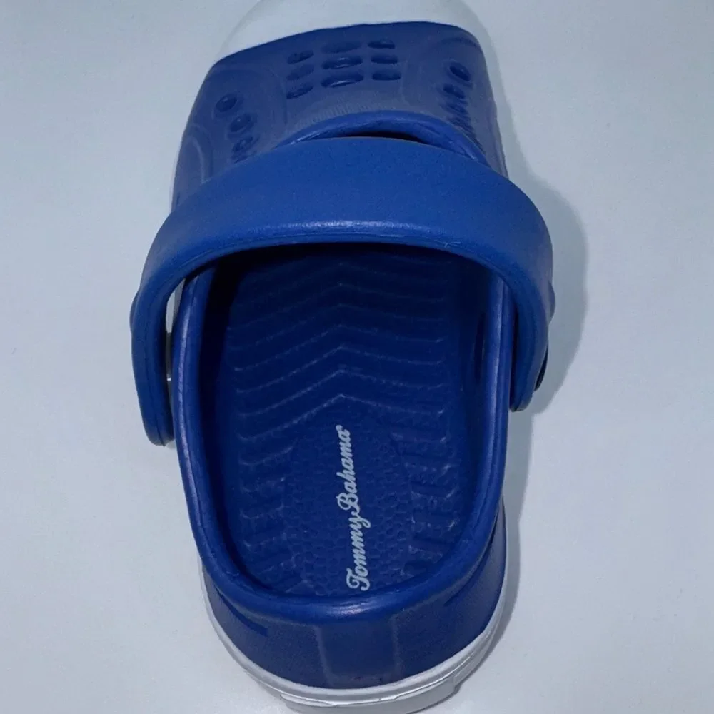 Tommy Bahama durable blue