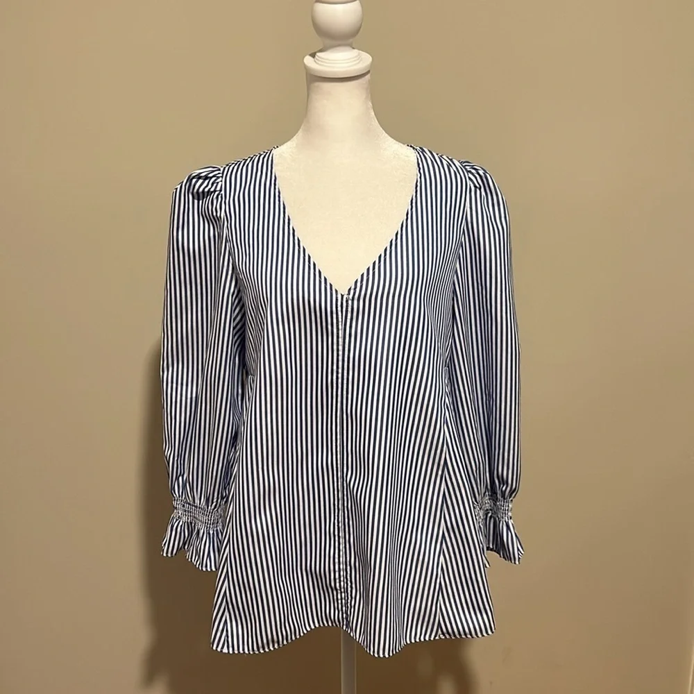 Tuckernuck blue stripe