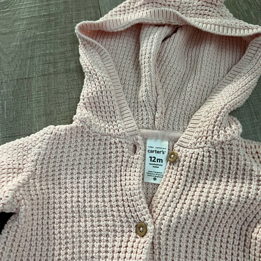 Carters hooded button