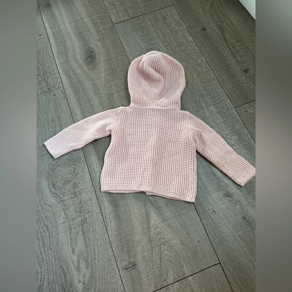 Carters hooded button