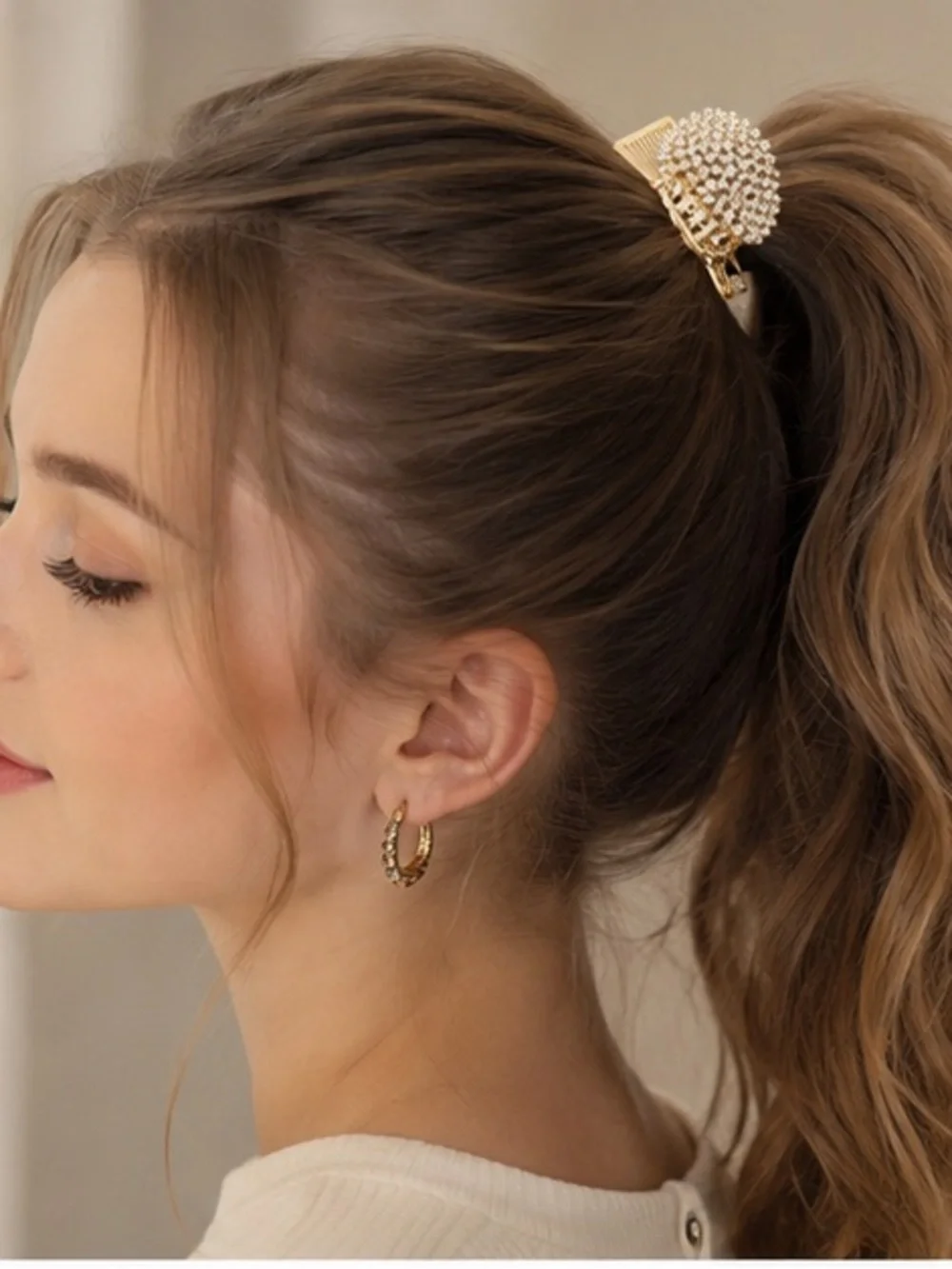 N/A elegant gold