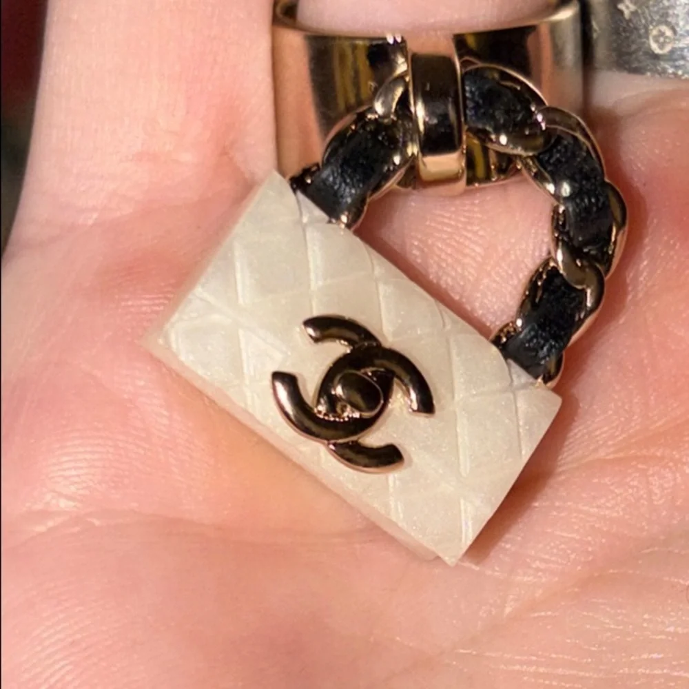 CHANEL fashion ring*