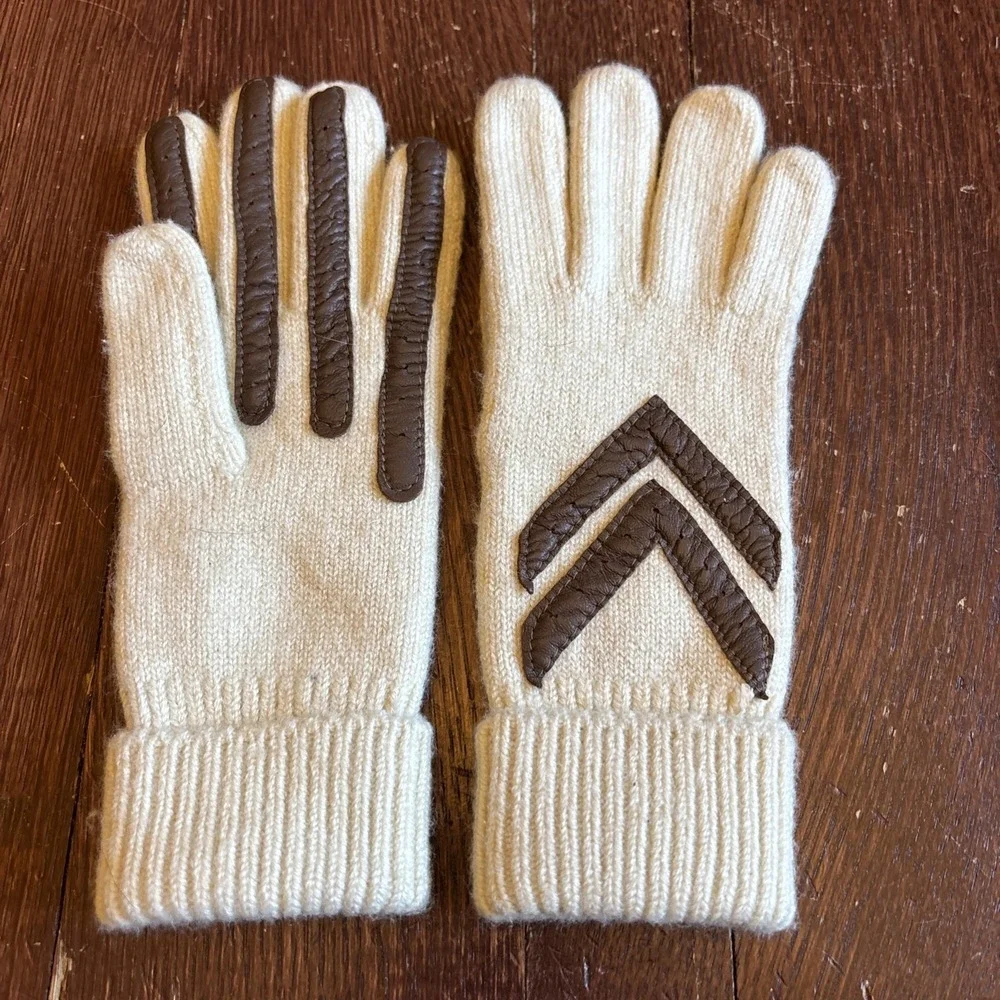 isotoner stay cozy