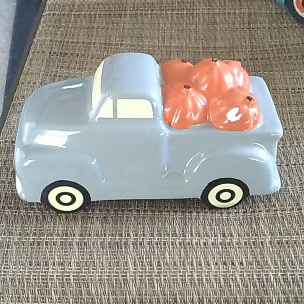 Ceramic Pumpkin Truck Cookie Jar & Small Truck Decoration (Set of 2)