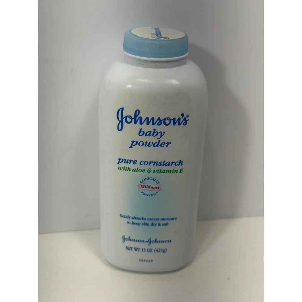 Johnson's Baby Powder Pure Cornstarch Aloe & Vitamin E 15 oz Vintage‎ 2004 USA