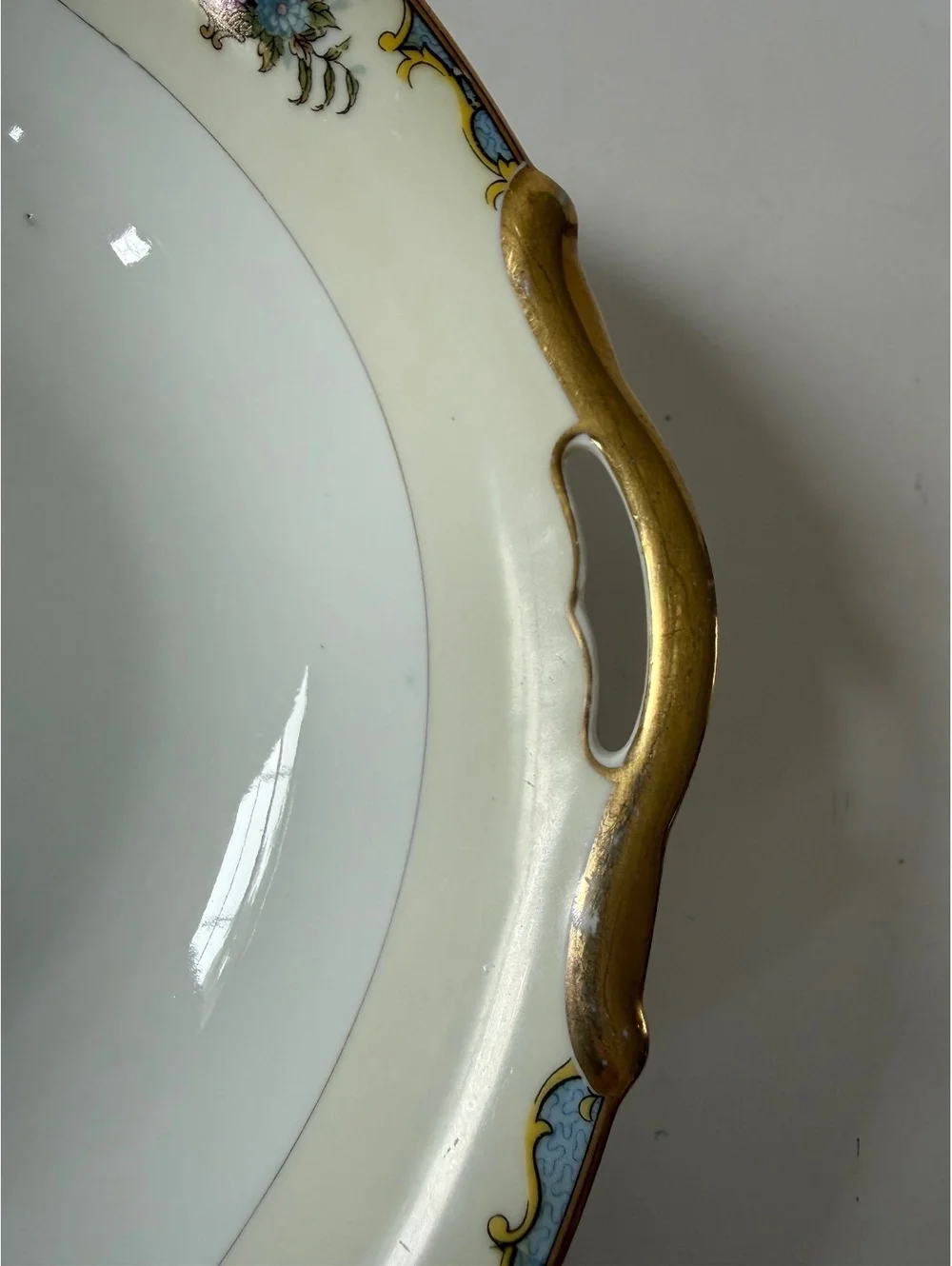 Noritake Vasona Handled Vegetable Serving Bowl Floral Gold Trim Japan 9.75”