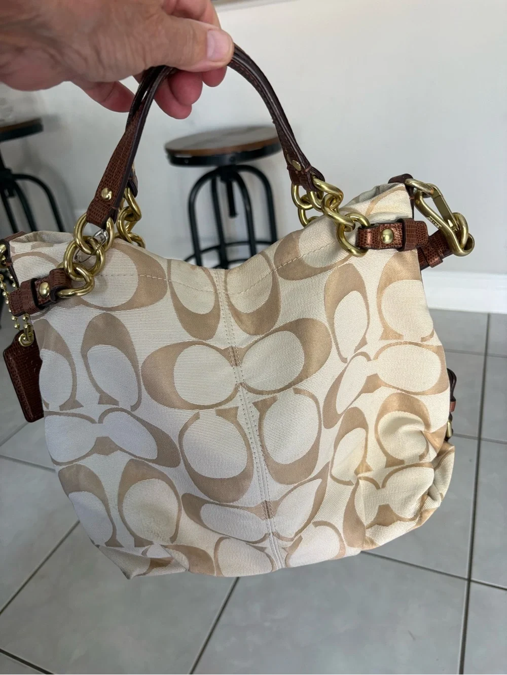 Coach Signature Canvas Shoulder Bag in Khaki/Chalk