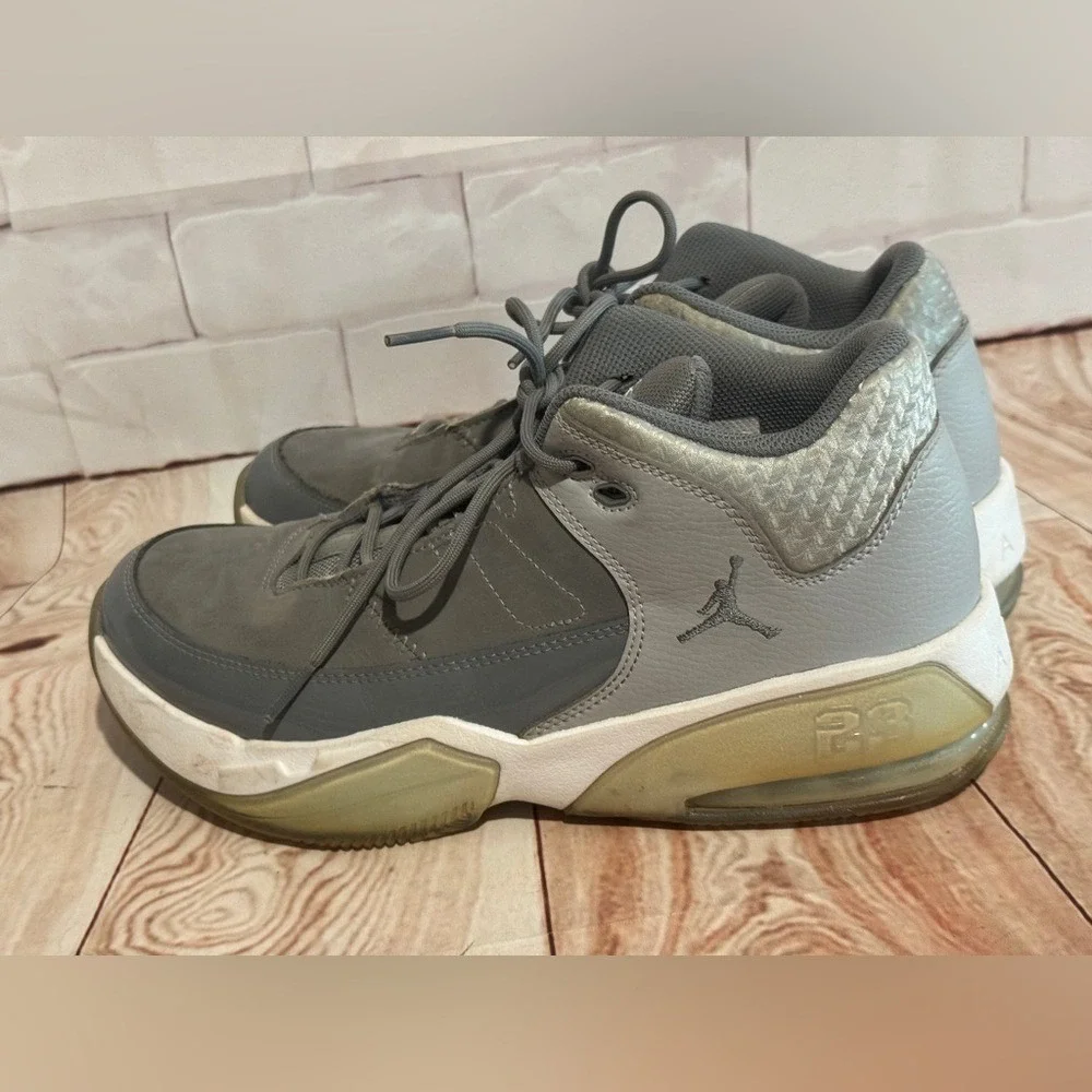 Jordan mens sole