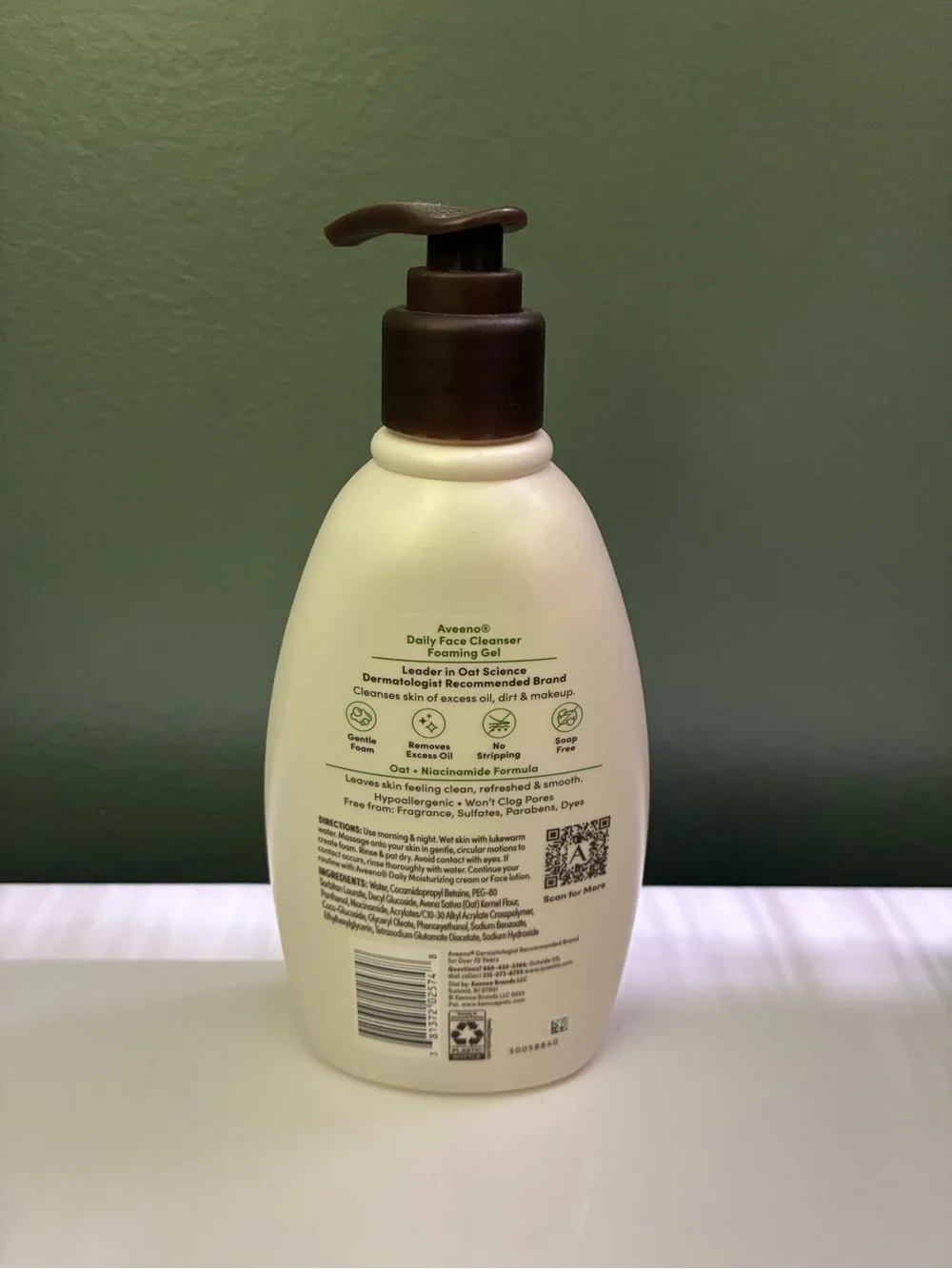 Aveeno Daily Face Cleanser Foaming Gel