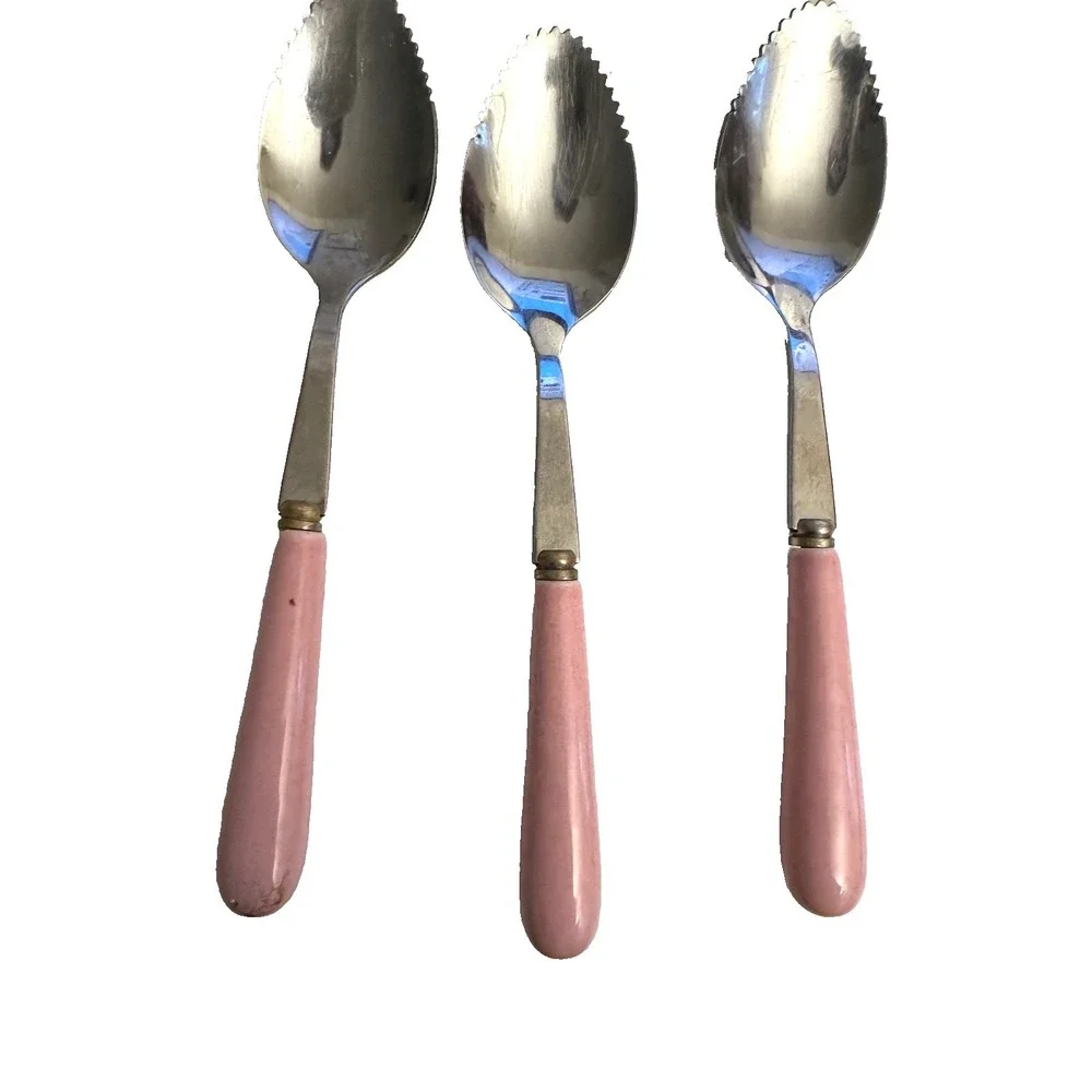 4 Vtg Grapefruit Spoons 3 w Pink Handles & 1 w Black Handle Stainless Steel