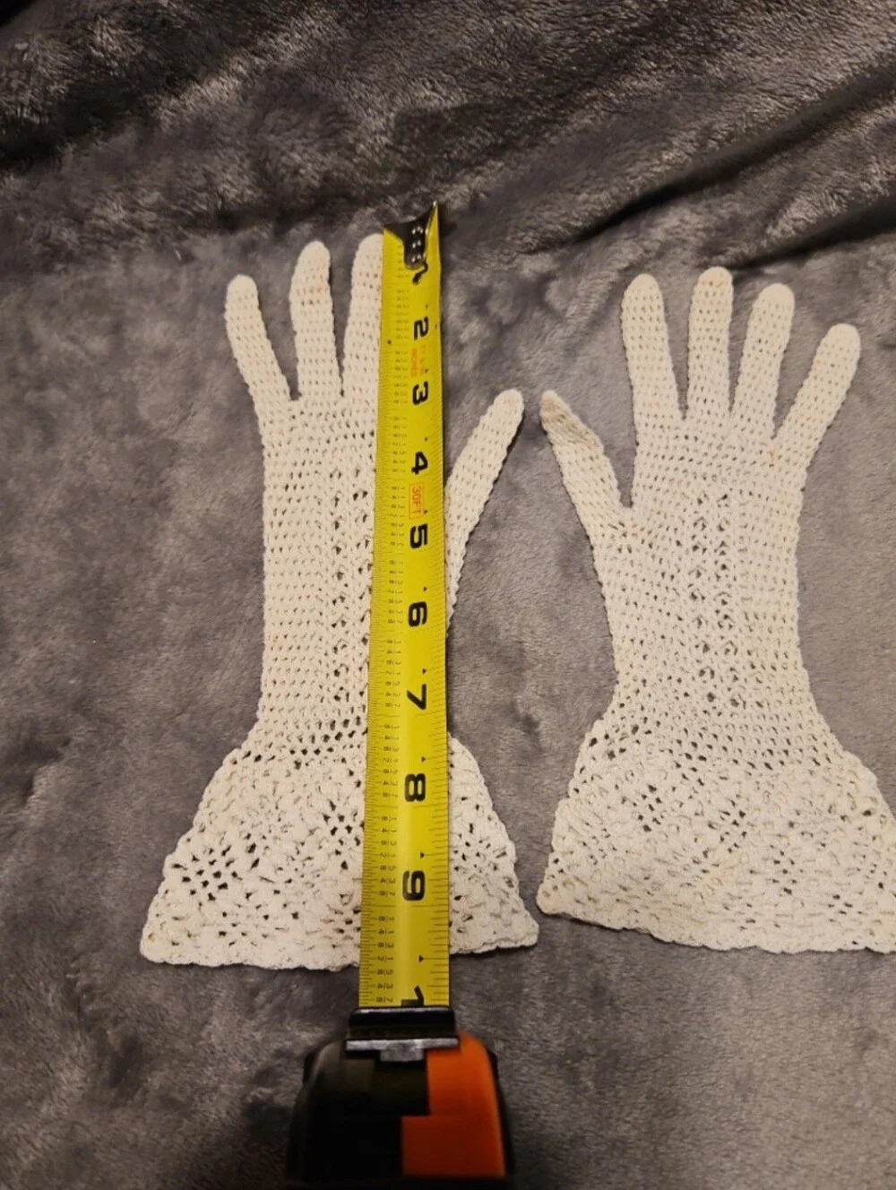 Vintage Crochet Ivory Color Gloves