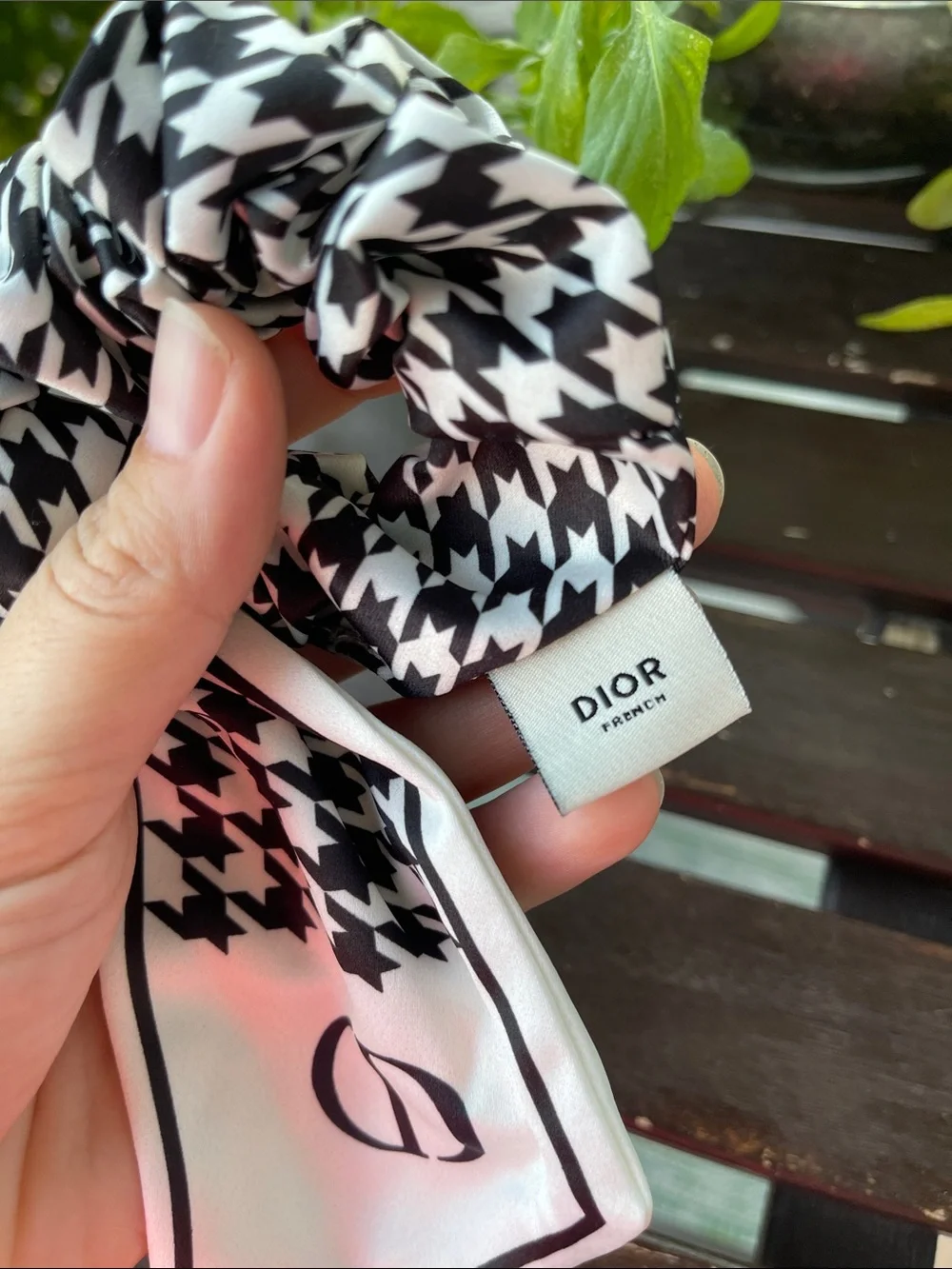 Dior silk scrunchie