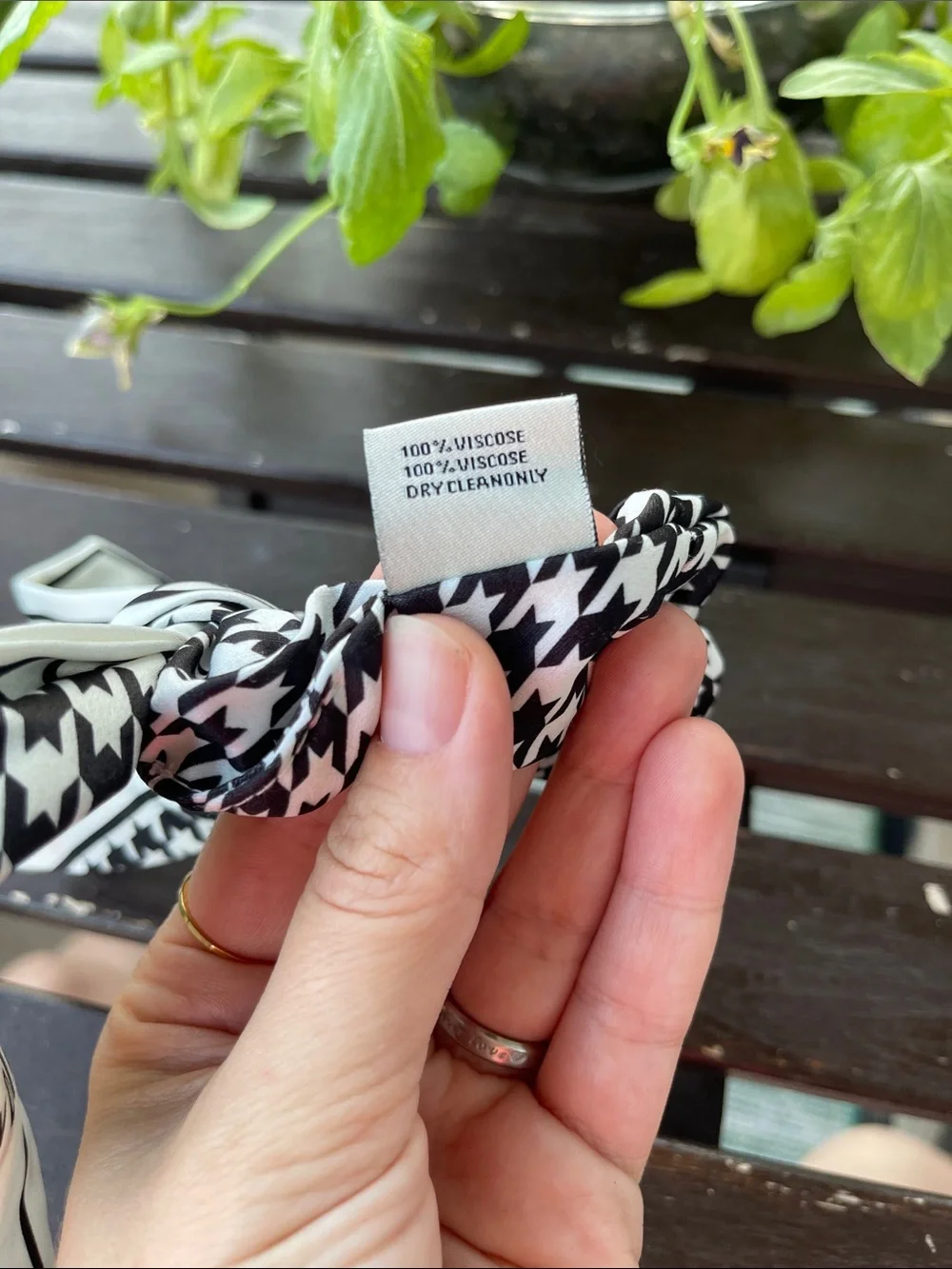 Dior silk scrunchie