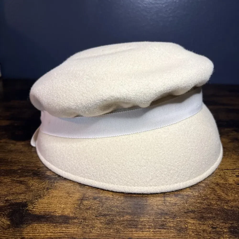 Vintage Neumann-Endler Snowdrops White 100% Wool Pillbox Hat Ivory USA