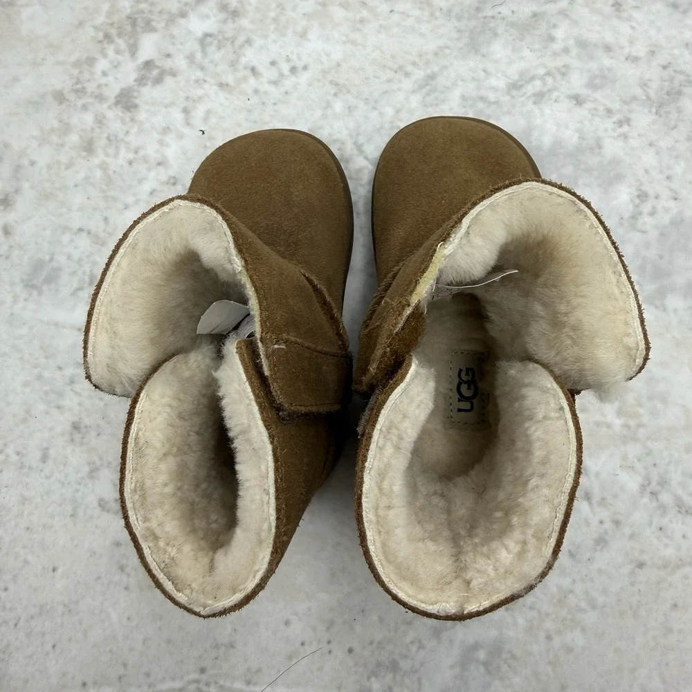 UGG pre owned