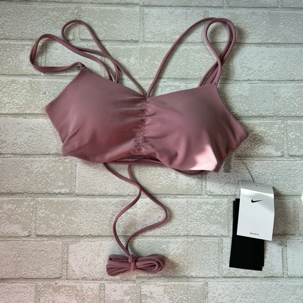 Nike Women's Zenvy Strappy Wrap Bra