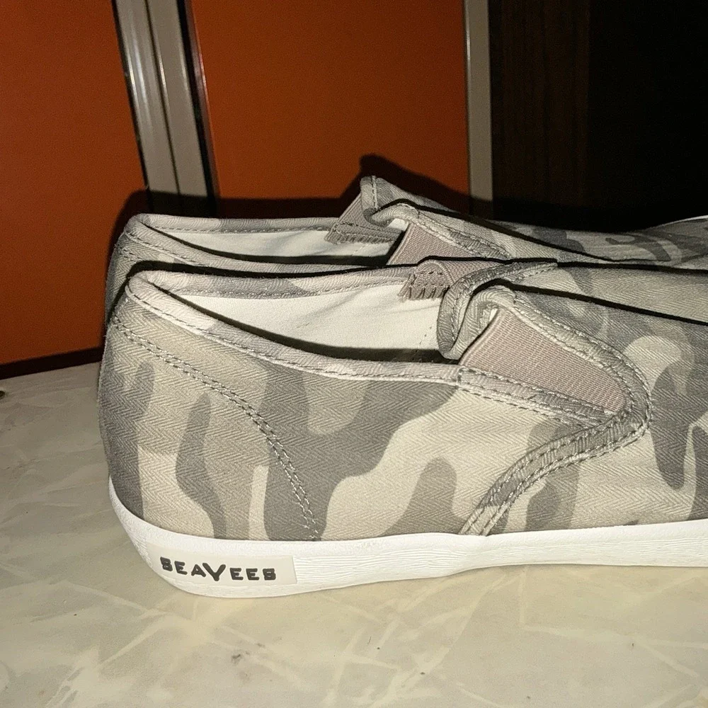 Seavees Baja Sneakers Mens Size 9.5  Camo Canvas Slip-On Comfort Shoes Gray