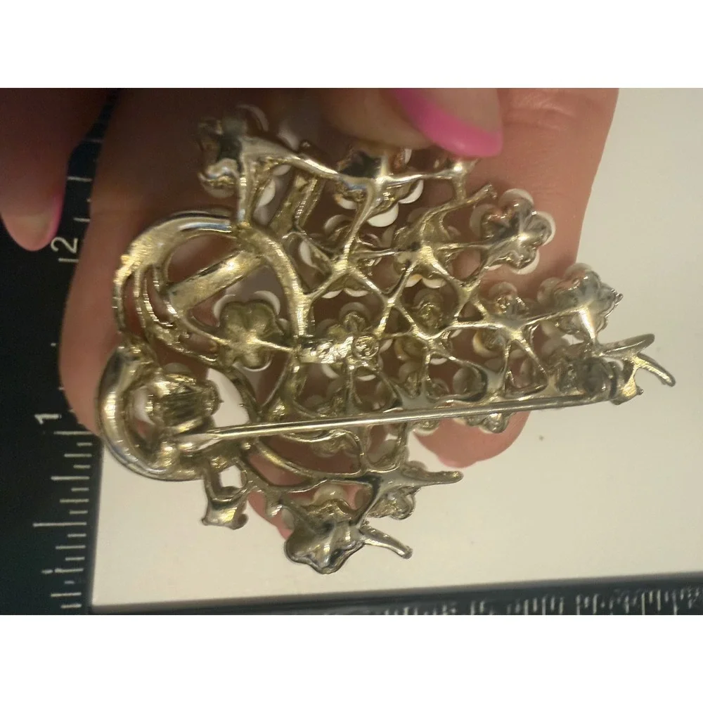 Coro Vintage Silver Tone White Enamel Flower Rhinestone Bouquet Brooch Pin