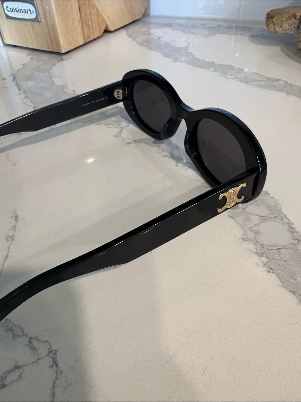 Celine bold oval