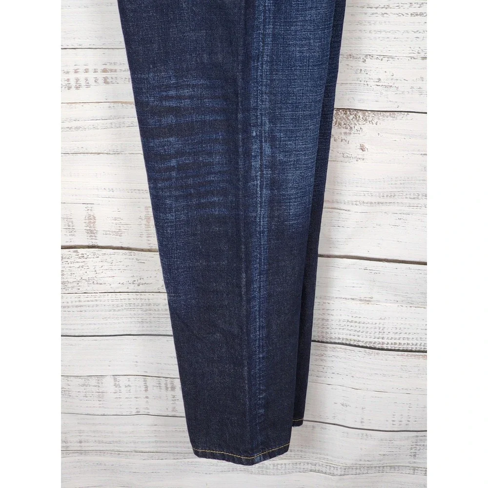Levis this pair