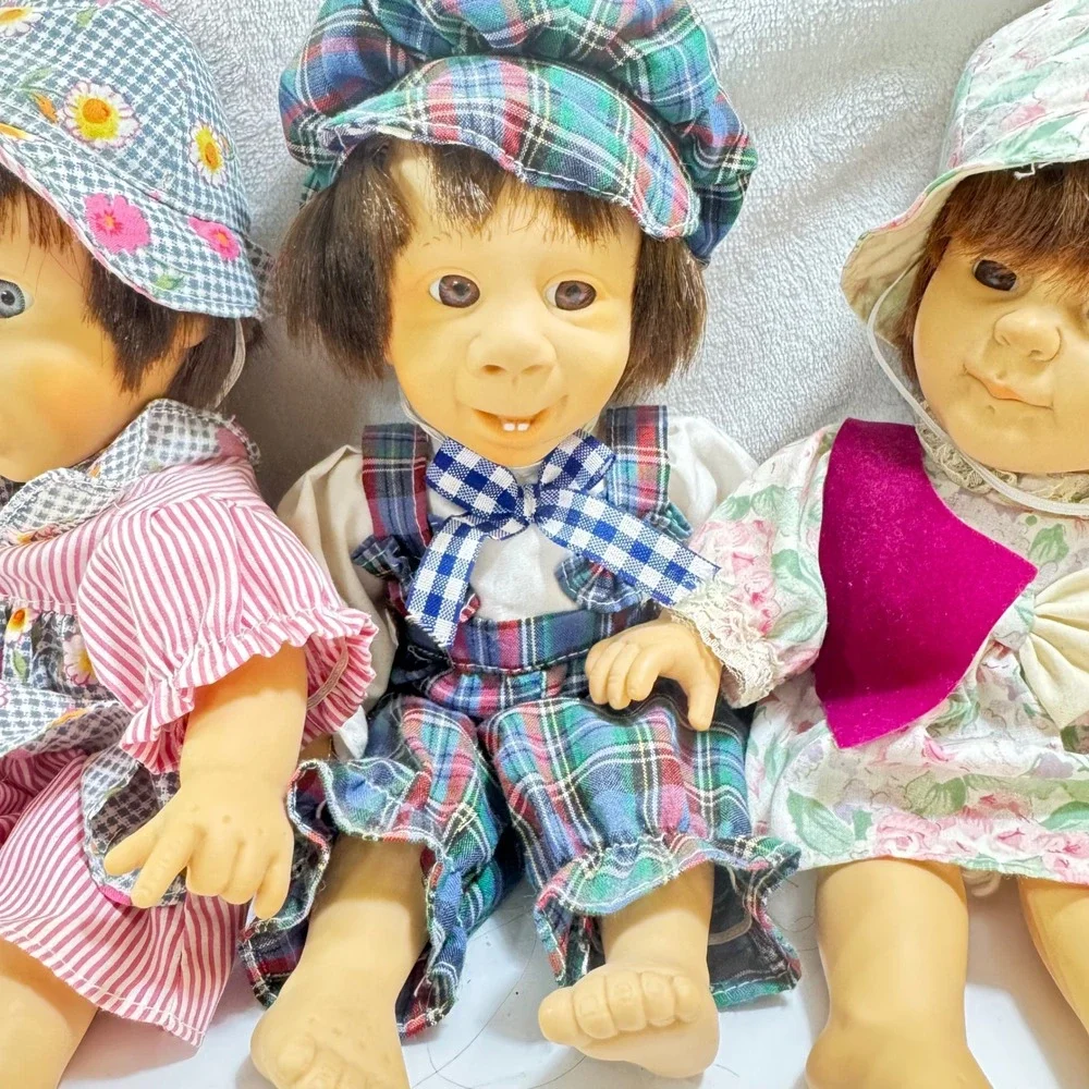 Vintage Gi-Go Palm Pals Bean Bag Baby‎ Dolls Lot of 8 Various Expressions 8 Inch