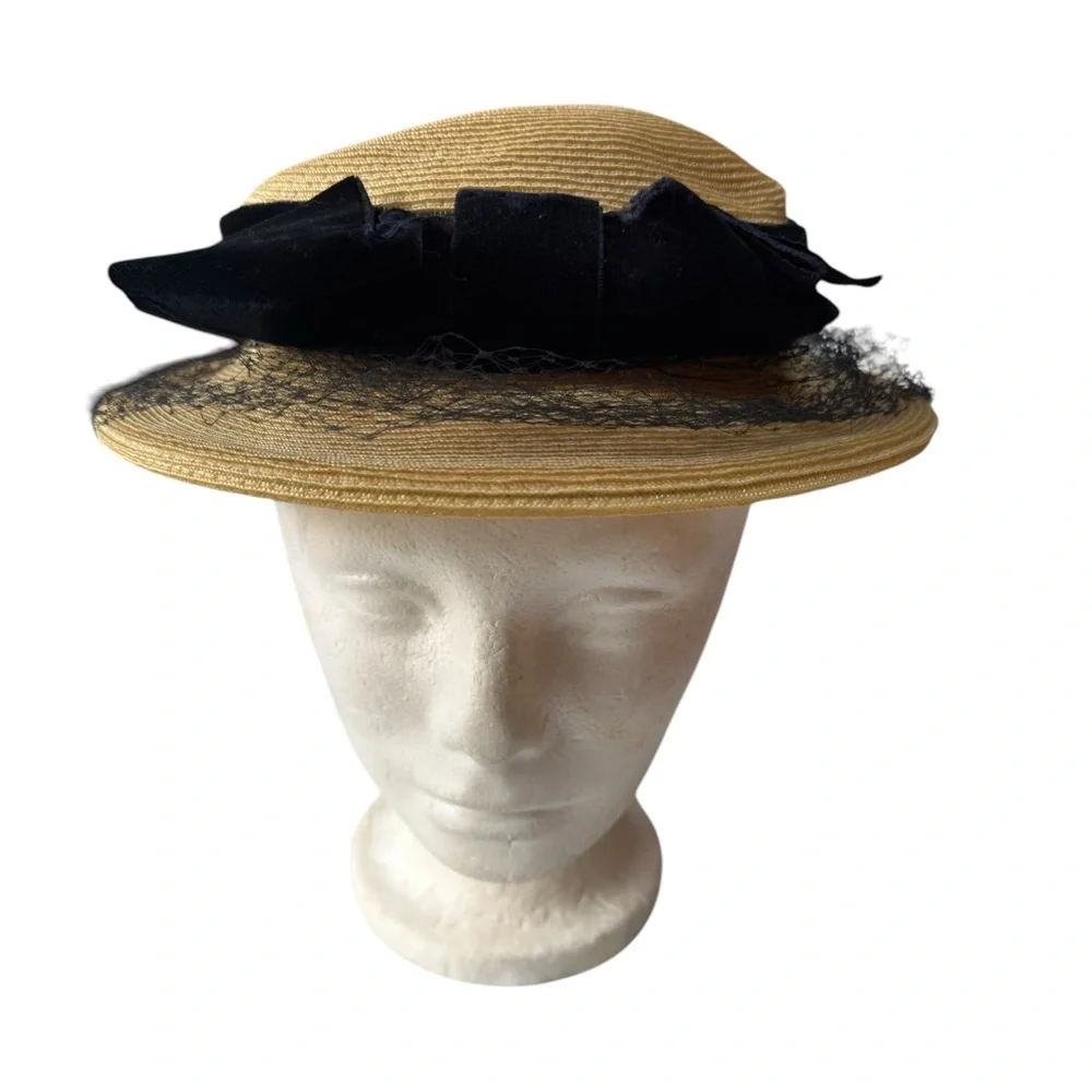 Vintage 1940s straw