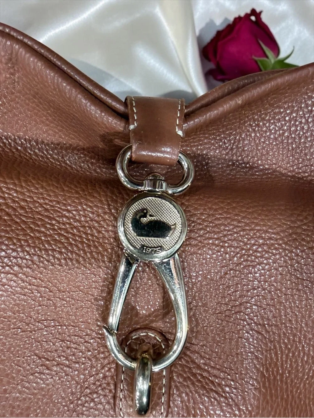 Dooney & Bourke classic dooney