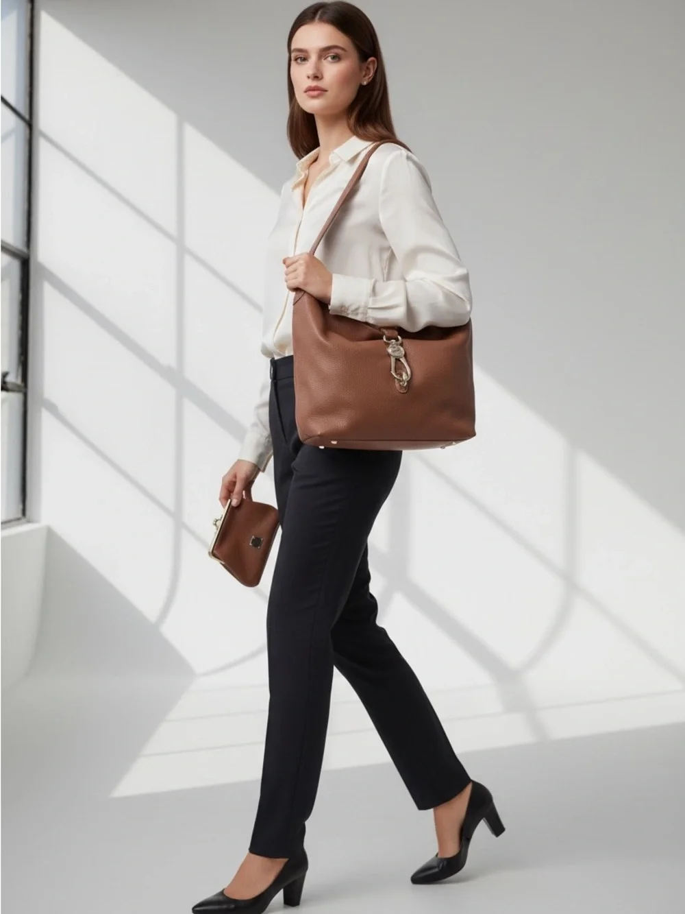 Dooney & Bourke classic dooney