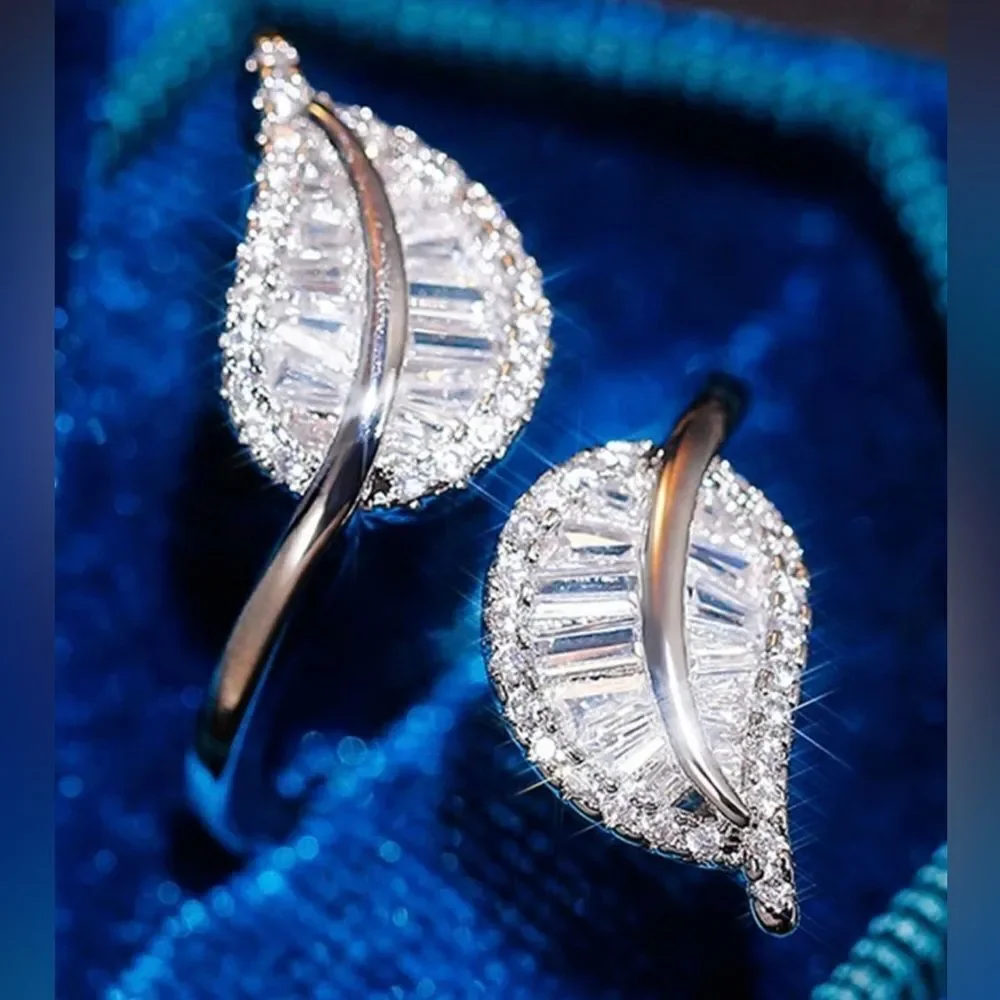 Cubic Zirconia Leaf Shaped‎ Open Ring