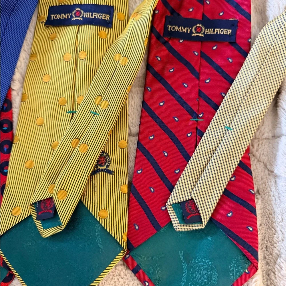 Lot of 6 beautiful two toned Tommy Hilfiger 58” 100% silk tie EUC