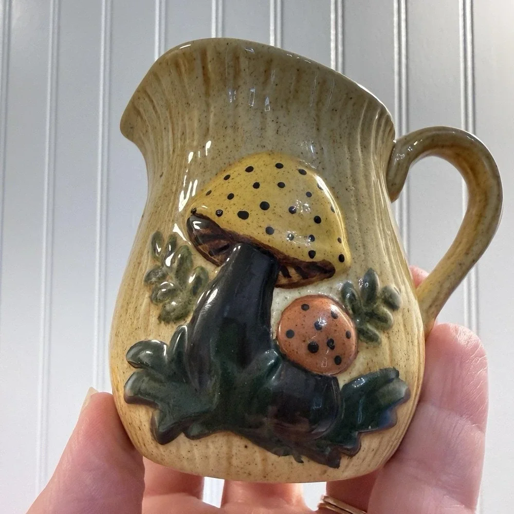 N/A 1970s mushroom