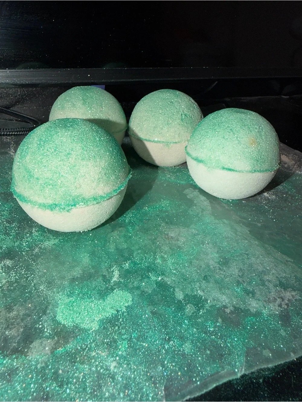 Vanilla Pistachio Bath Bombs - Set of 4