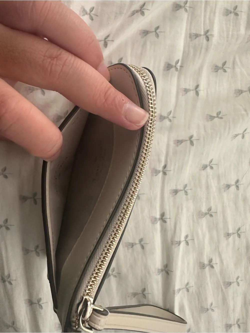 kate spade compact zip