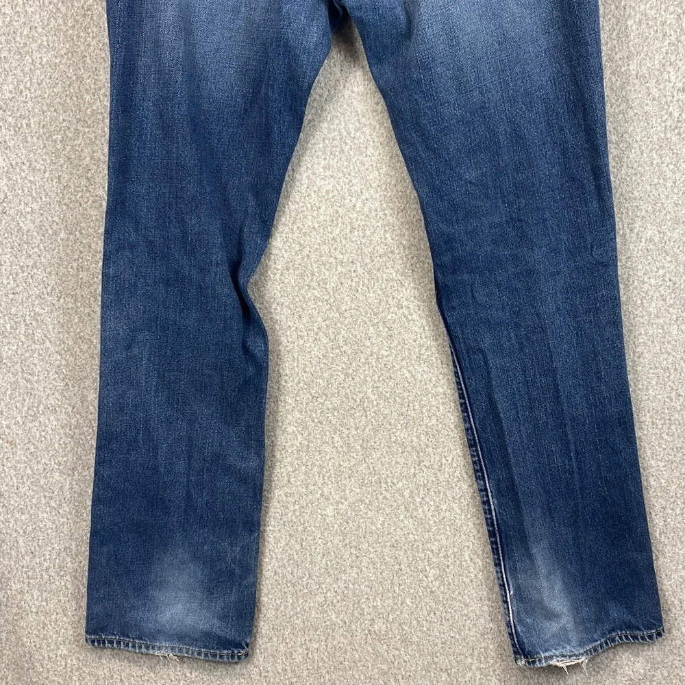 Abercrombie & Fitch thigh hole