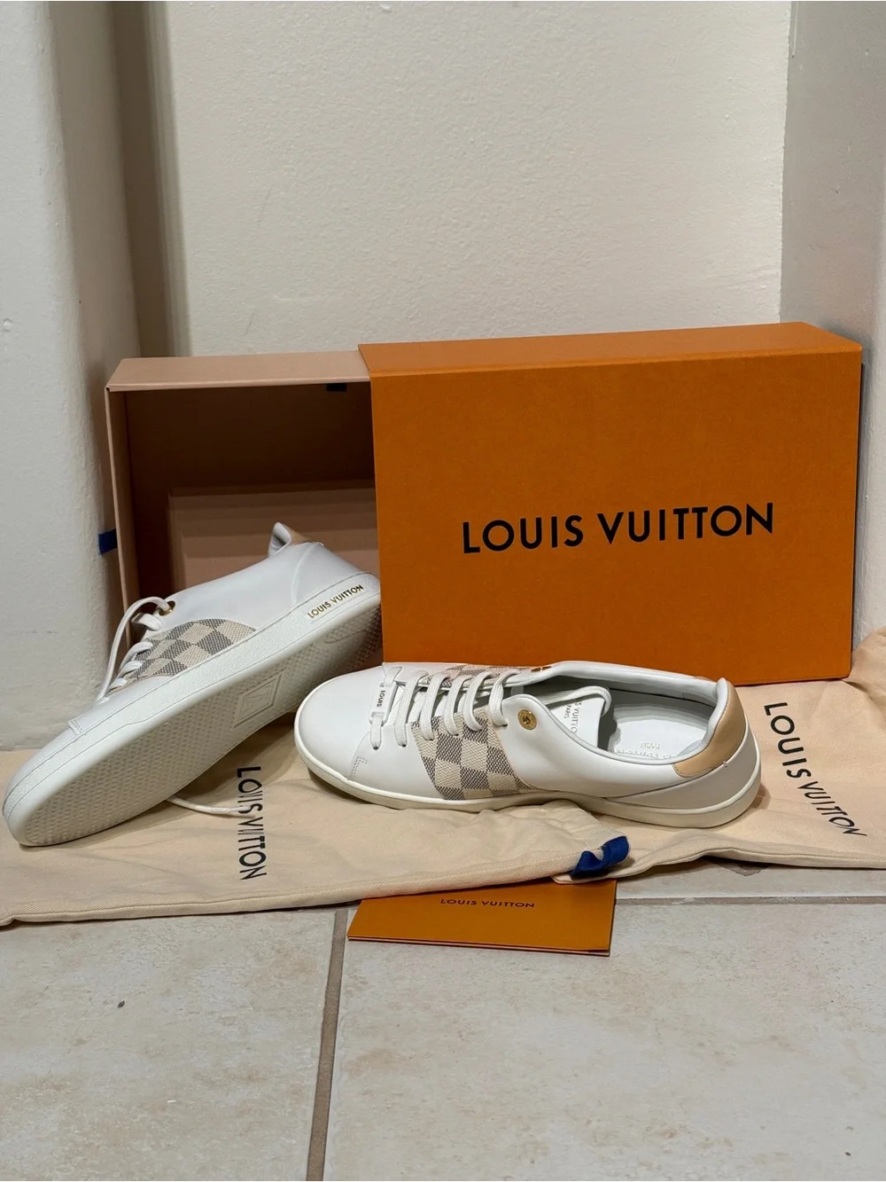 Louis Vuitton White & Beige Damier Azur *NEW* unused w/ box, EU 40.5 / 40 1/2 🔥