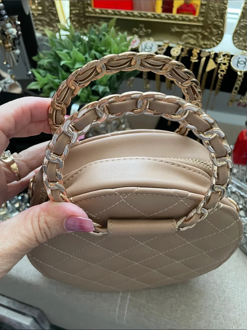 Unbranded chic nude