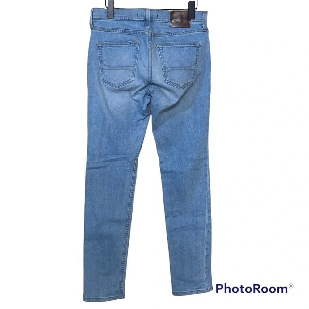 Hollister gently 30 flaws