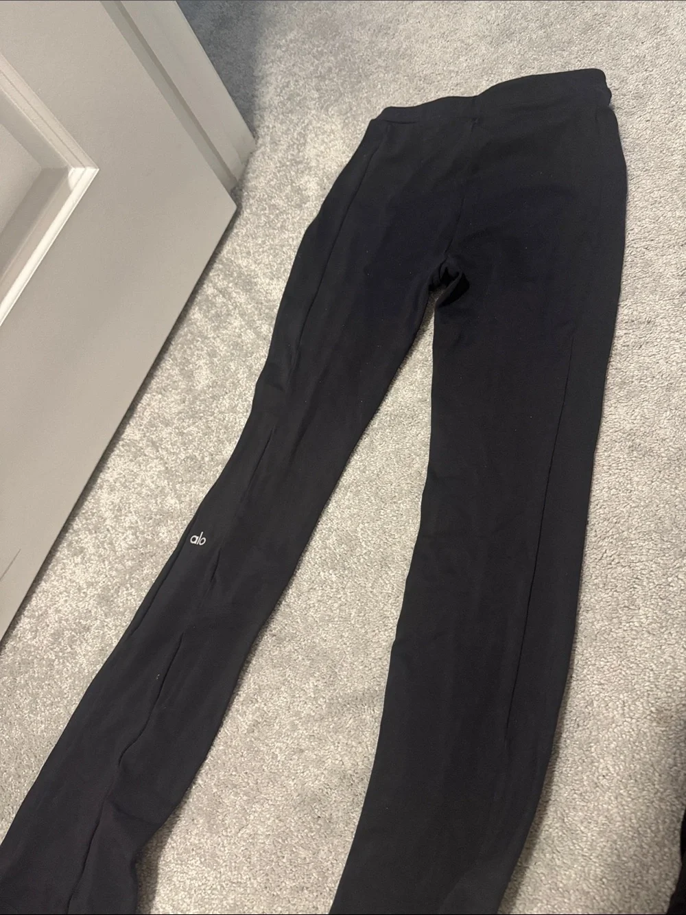 ALO Yoga black stretch