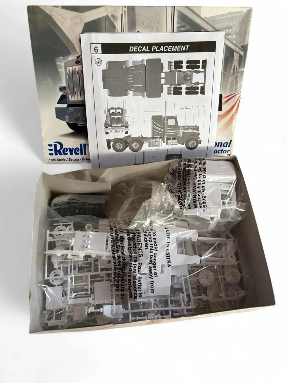 N/A revell peterbilt