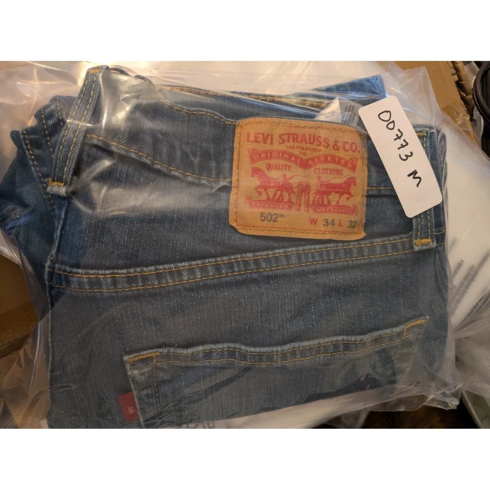 Levis 502 Jeans Mens 34x32 Medium Blue Denim Regular Taper Comfort Stretch
